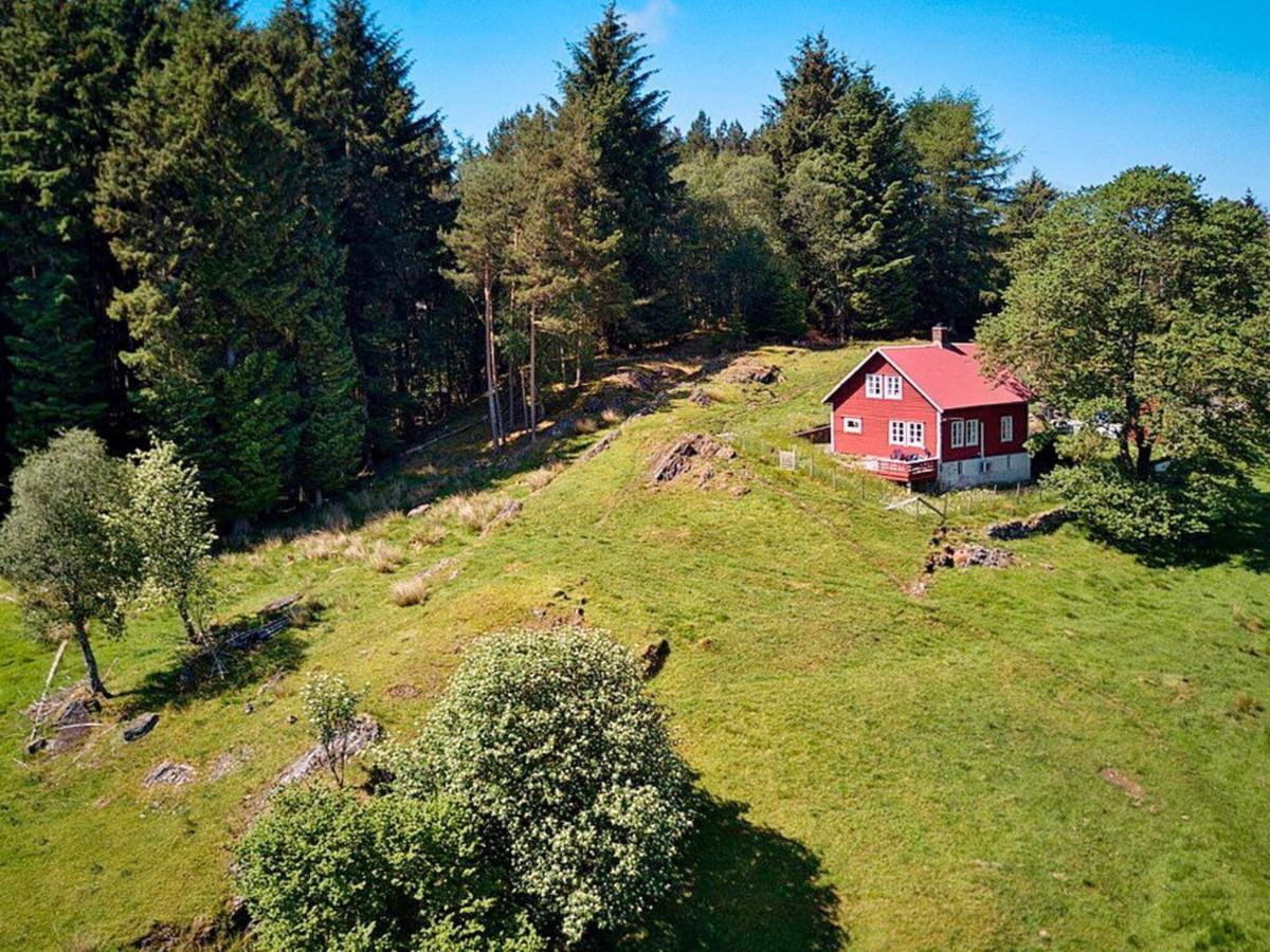 Holiday Home Bremnes II Eksteriør billede